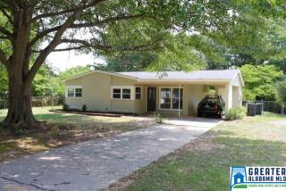 2109 Larchmont Cir, Birmingham AL  35216-5157 exterior