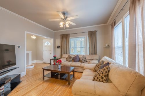 3611 Ridgeland Ave, Forest View, IL 60402-3837