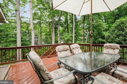 5424 Wooded Way, Columbia MD 21044-5722 exterior