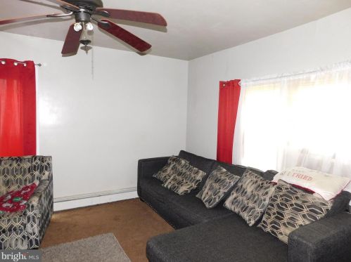 161 Barber Ave, West Deptford NJ 08096-2612 exterior