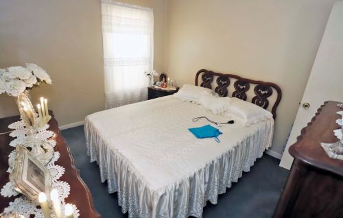 10 Viall St, New Bedford MA 02744-2505 exterior