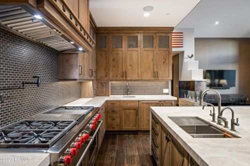 8449 Silver Crk Rd, Park City UT exterior