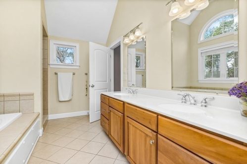 91 Maple Spg Rd, Wareham MA 02571-1202 exterior