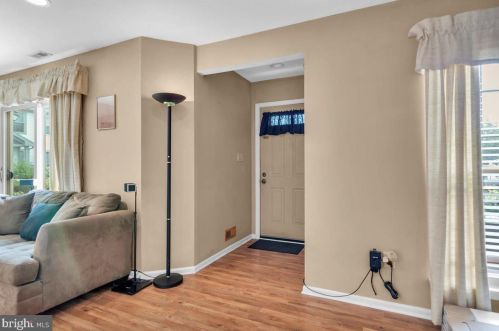 317 Steeplechase Ct, West Deptford NJ 08096-6815 exterior