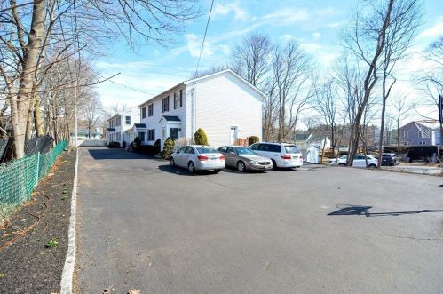 1196 Washington St, Weymouth MA 02189-2313 exterior