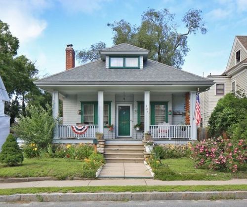 127 High St, Wareham, MA 02571-1435