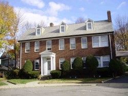 15 Hunnewell Cir, Newton, MA 02458-2218