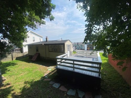 390 Bridle Path, Worcester MA  01604-1353 exterior