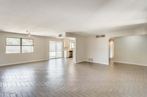 6527 16th St, Phoenix AZ  85016-1308 exterior