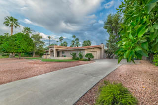 19 Moon Valley Dr, Phoenix AZ  85022-4247 exterior