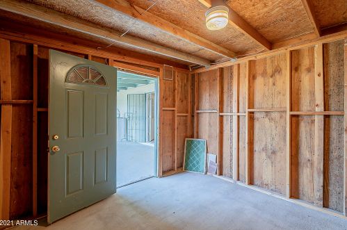 3910 Edgemont Ave, Phoenix AZ 85035-1533 exterior