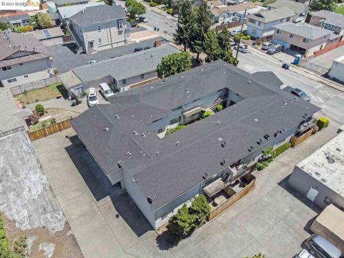 300 Warren Ave, San Leandro CA 94577-5063 exterior