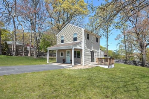 706 Spencer St, Fall River MA  02721-4539 exterior