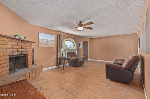 3810 Carol Ann Way, Phoenix AZ 85032-4063 exterior