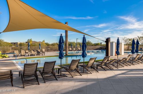 22421 30 St, Phoenix AZ 85050-4405 exterior