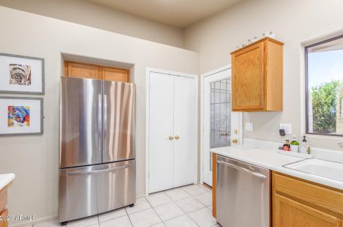 20250 32 Pl, Phoenix AZ 85008-6209 exterior