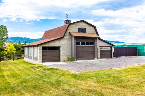 125 Countryside Cir, Park City UT 84098-6163 exterior