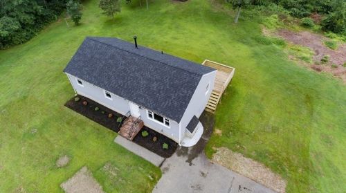 1364 Cohannet St, Taunton MA  02780-7136 exterior