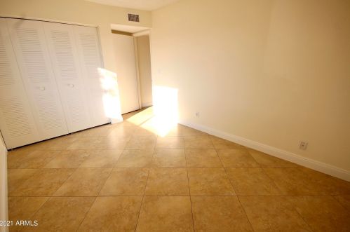 2007 56 Ave, Phoenix AZ 85031-2514 exterior