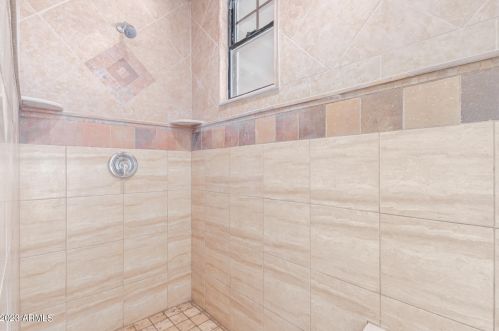 8634 3 St, Phoenix AZ 85004-2020 exterior