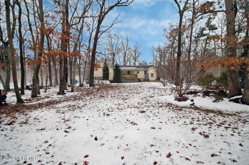 1062 Lakehurst Ave, Jackson Twp NJ 08527-5250 exterior