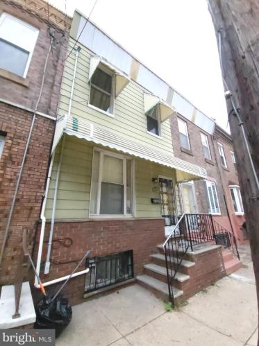 1524 Mckean St, Philadelphia, PA 19145-3006