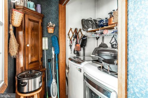 141 Progress Ave, West Deptford NJ 08096-1212 exterior