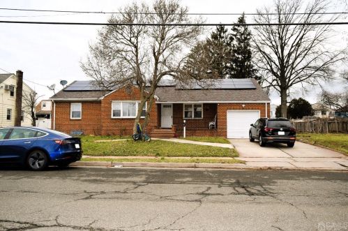 16 Whitman St, Carteret NJ  07008-2315 exterior