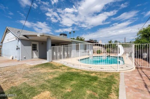 2165 Eugie Ave, Phoenix AZ 85029-1614 exterior