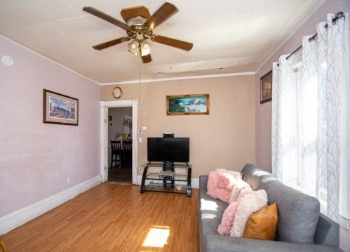 161 Farnham St, Lawrence MA  01843-1605 exterior