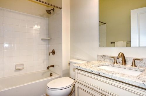 49 Pinetree Dr, Methuen MA 01844-1268 exterior