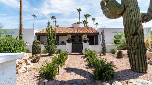 5851 Sharon Dr, Scottsdale AZ  85254-3725 exterior