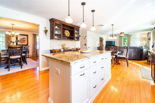 30 Frst Hl Dr, Taunton MA 02780-5146 exterior