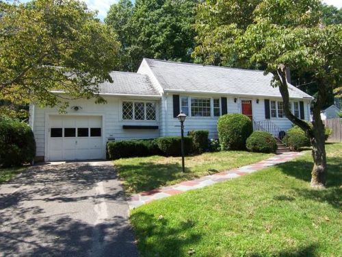 320 Washington St, Arlington MA  02474-1514 exterior