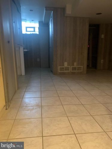 6822 Loretto Ave, Philadelphia PA 19111-5844 exterior