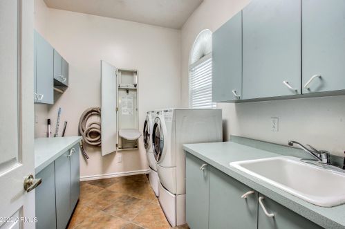 13810 34th St, Phoenix AZ  85032-5305 exterior