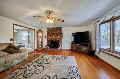 1685 Mountain Rd, Montgomery MA 01085-1480 exterior