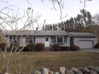 412 High Hl Rd, Dartmouth MA  02747-1317 exterior