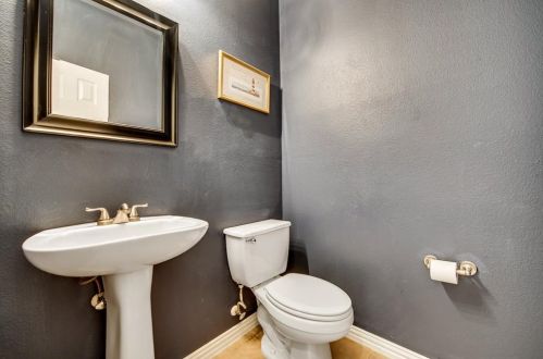 7216 Mediterranean Dr, Plano TX 75093-2137 exterior