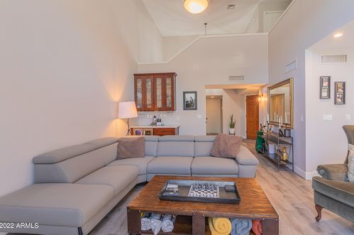 4246 Agave Rd, Phoenix AZ 85044-4646 exterior