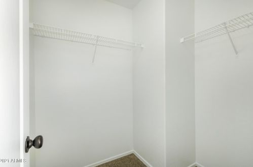 1668 Cielo Grande Ave, Phoenix AZ 85024-7554 exterior