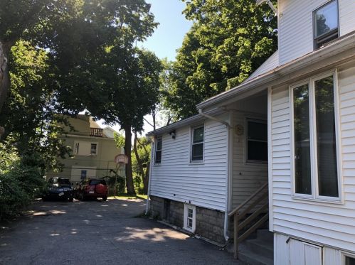 22 Cutler St, Worcester MA 01604-4801 exterior