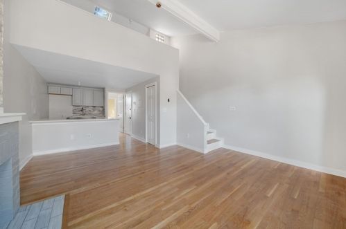 210 Washington Ave, Chelsea, MA 02150-3665