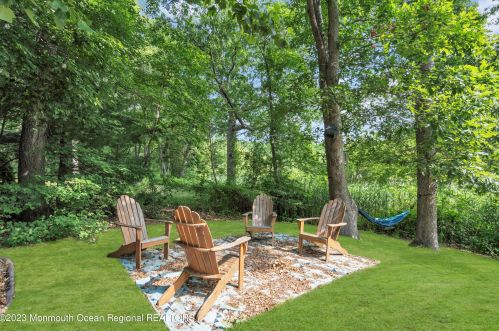 52 Lakeview Dr, Jackson Twp NJ 08527-2704 exterior