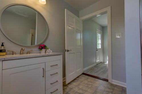 245 Barber Ave, West Deptford NJ  08096-2612 exterior