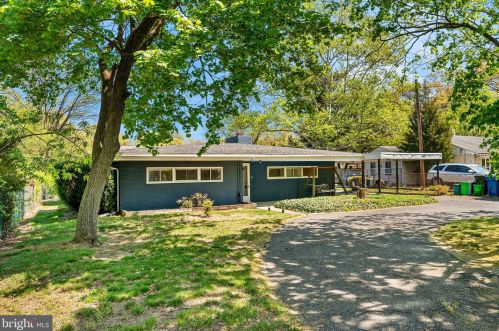 1103 Red Bank Ave, West Deptford NJ  08086-3003 exterior