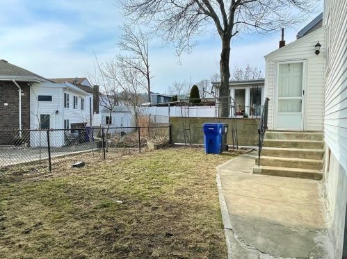 592 Washington Ave, Chelsea MA 02150-3907 exterior