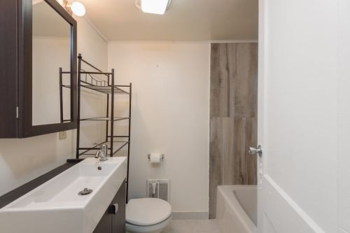 1123 Boylston St, Newton MA 02464-1014 exterior