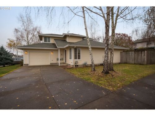 926 Mdw Dr, Mcminnville OR  97128-9518 exterior