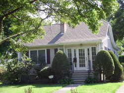 268 Parker St, Newton, MA 02459-2673